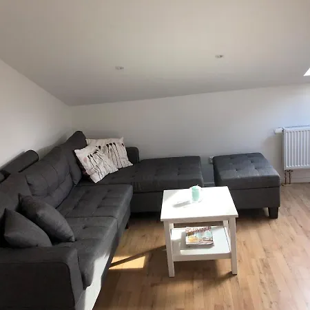 Grosse Mit 2 Schlafzimmern In Koerbecke Apartment *