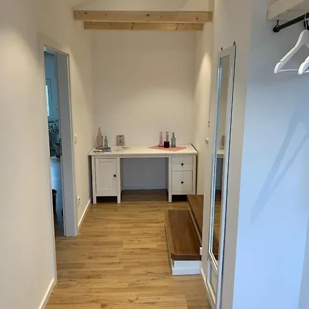 شقة Grosse Mit 2 Schlafzimmern In Koerbecke *