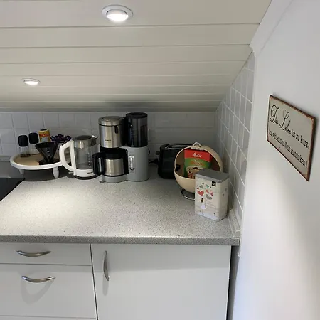 شقة Grosse Mit 2 Schlafzimmern In Koerbecke